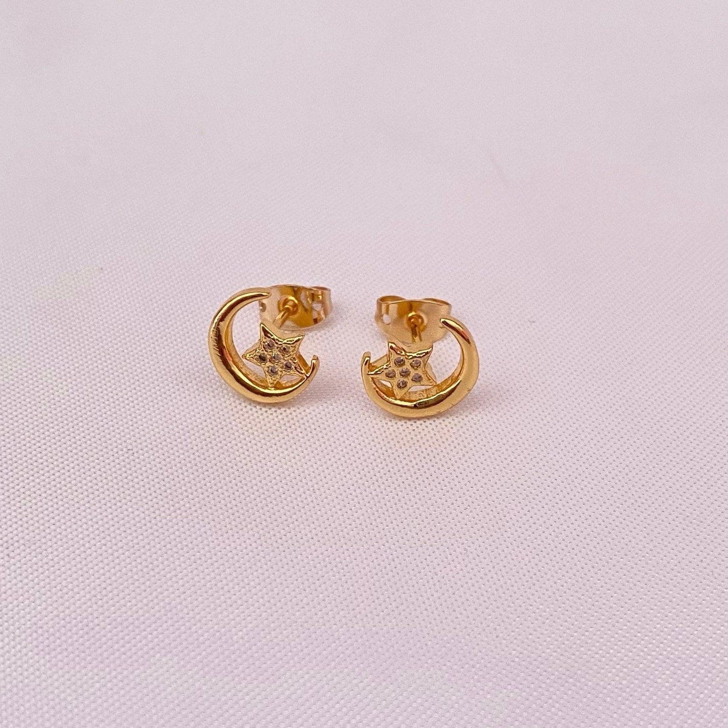 Aretes Luna Dorado