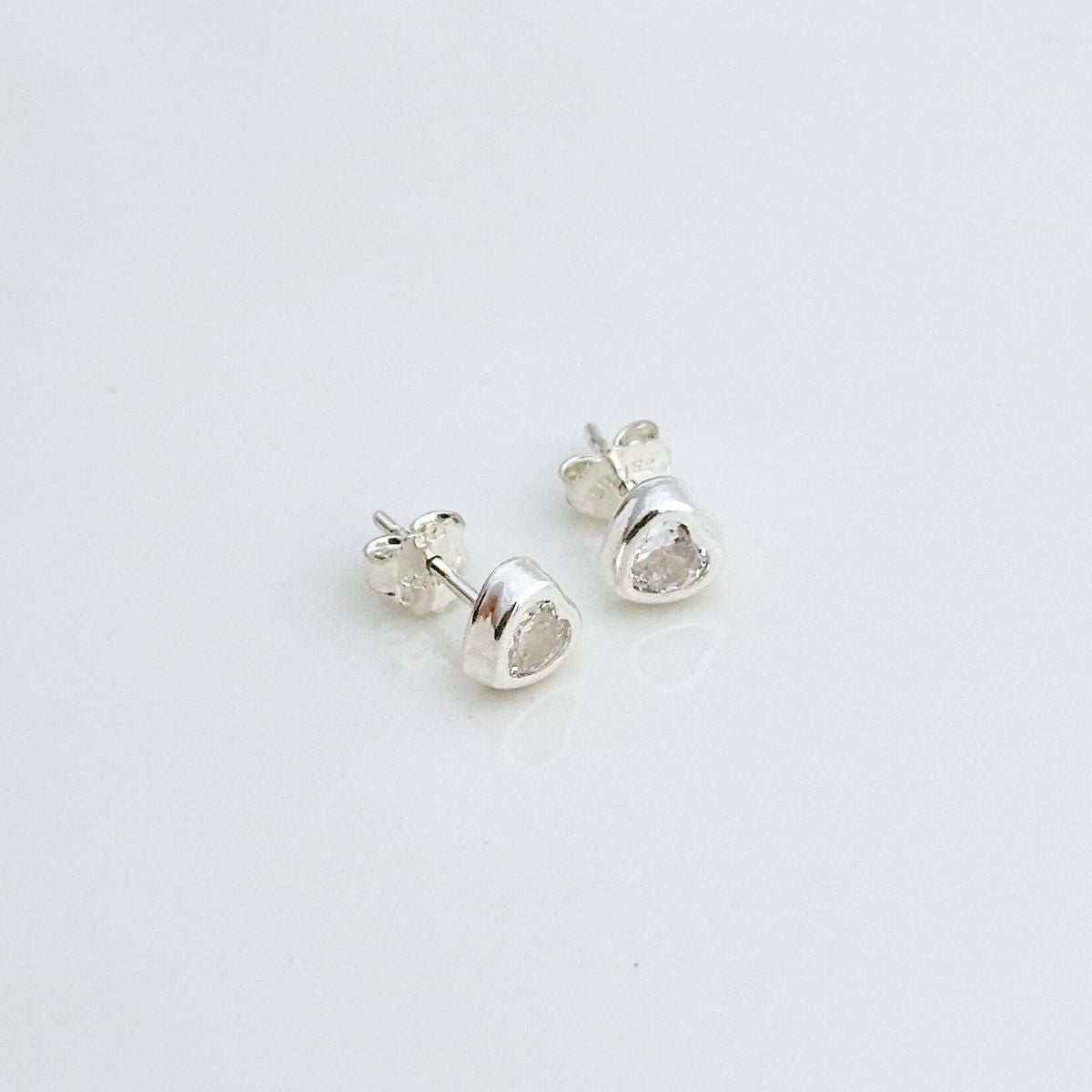 Aretes Corazón Circón - Plata 925