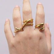 Anillo Susan Chunky Waterproof - Joya en acero inoxidable enchapado en oro 18k - D'Merys
