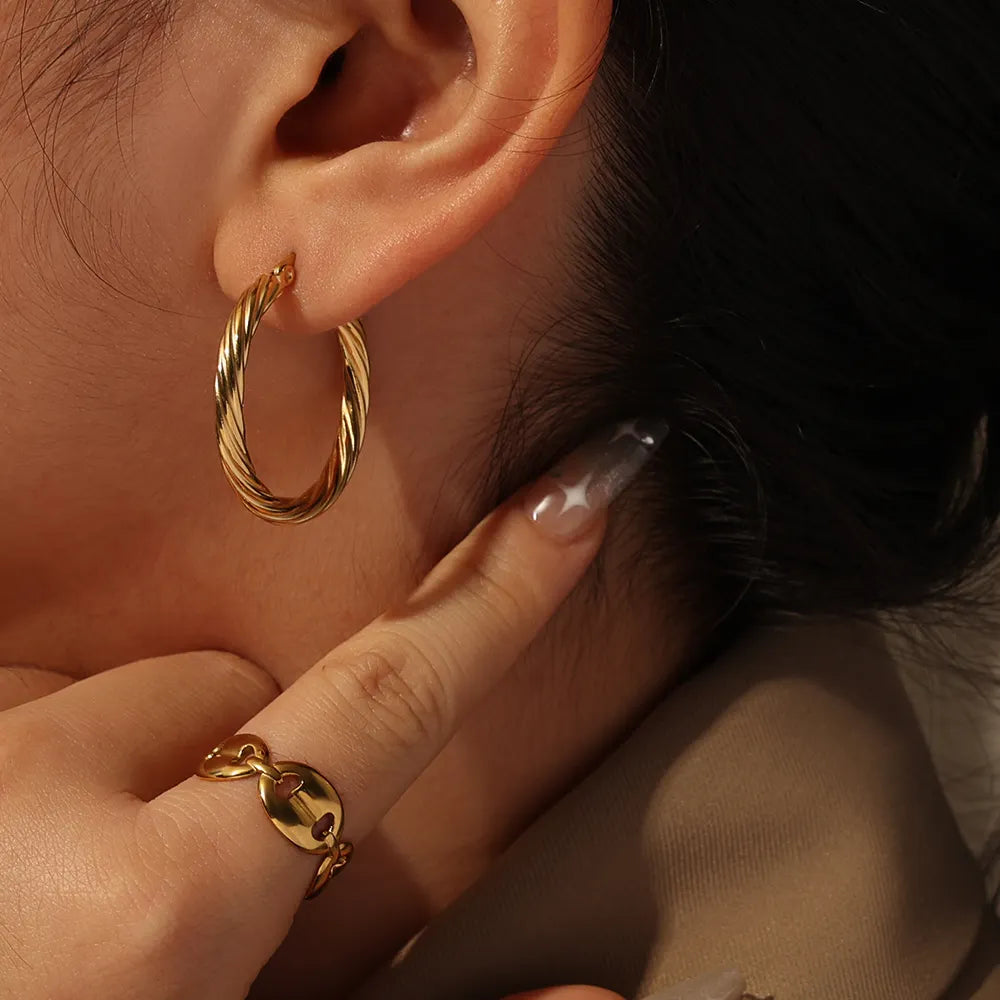 Aretes_Entorchado_Clasicos_Waterproof_2.webp
