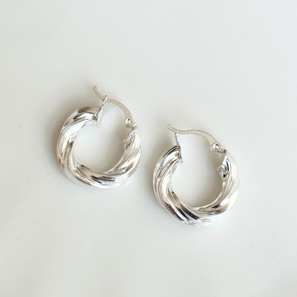 Argollas_Enroscadas_Plata_925_1.jpg
