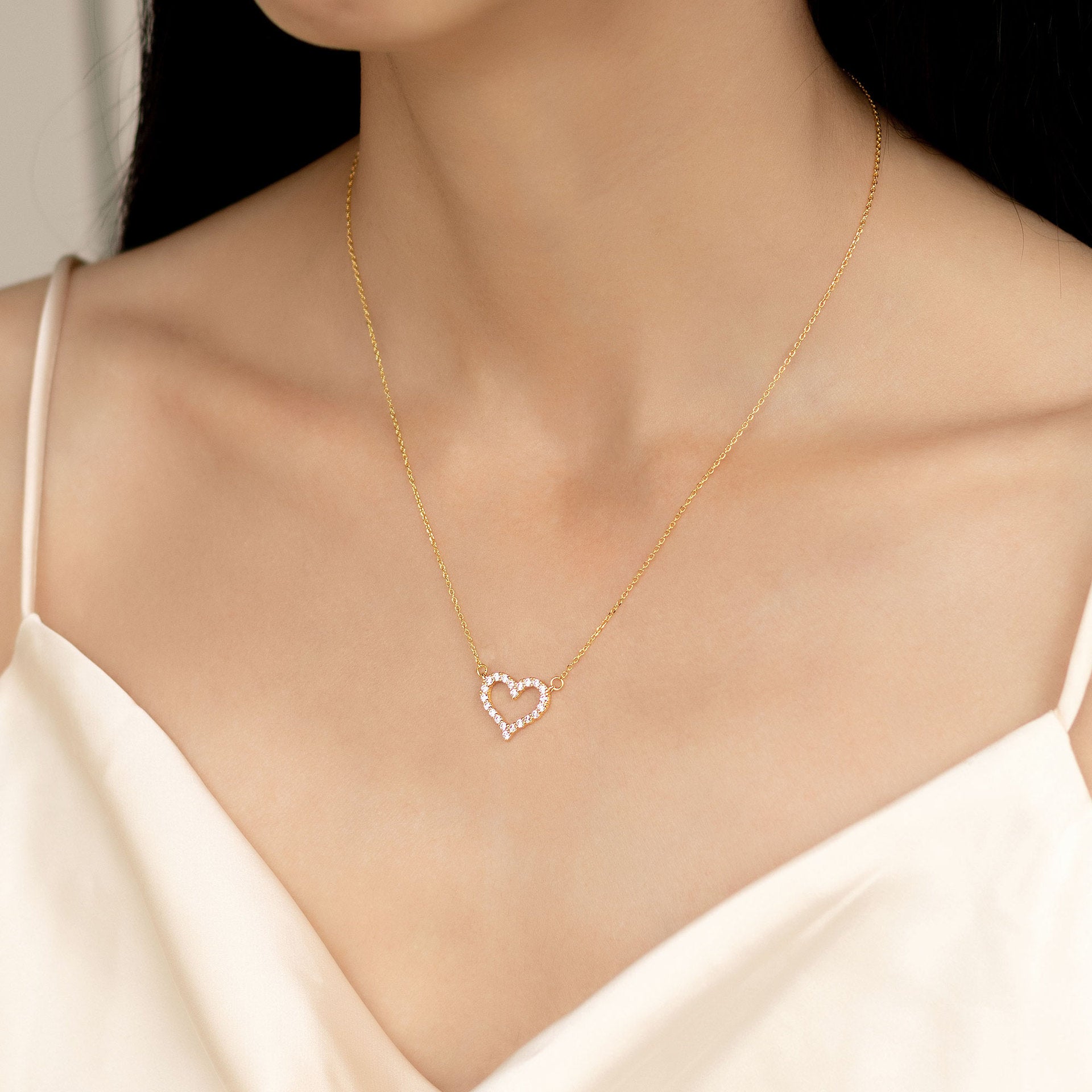 Collar Afrodita Heart Waterproof - Joya en acero inoxidable enchapado en oro 18k - D'Merys