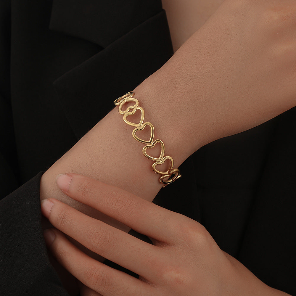 Puñera Corazones Regulable Waterproof - Joya en acero inoxidable enchapado en oro 18k - D'Merys